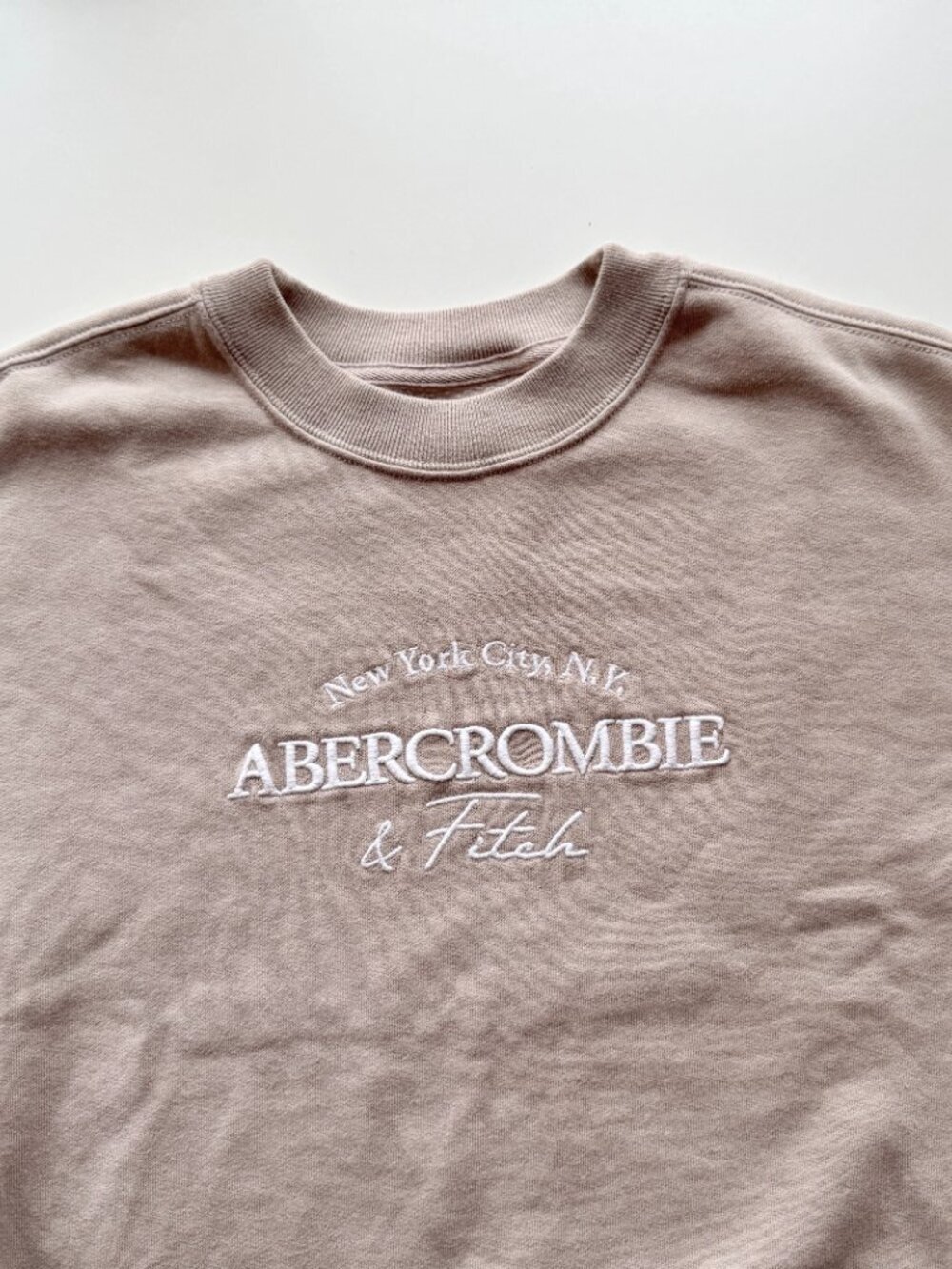 ABERCROMBIE & FITCH Taupe Cotton Fleece Embroidered Crew Sweatshirt, Size XS - Picture 8 of 14